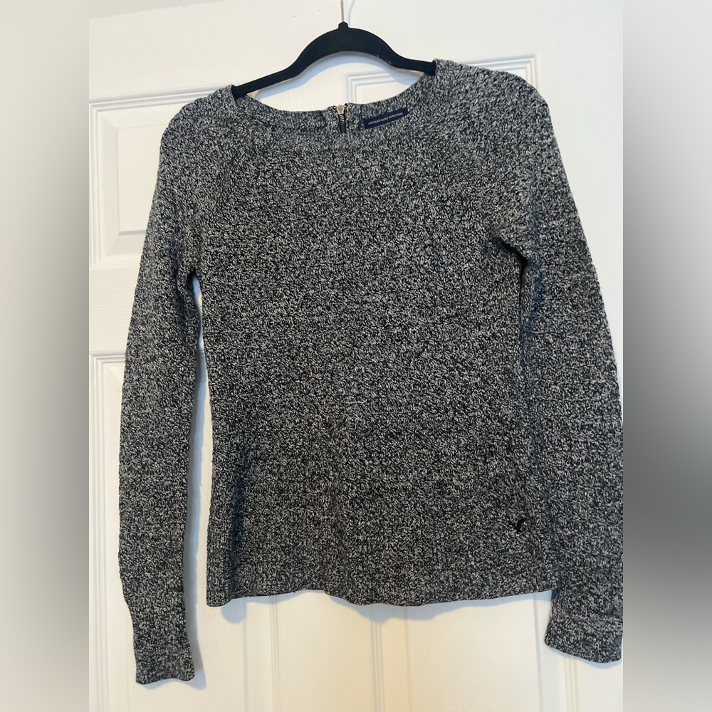 American Eagle Outfitters Black and White Crew Neck Sweater size XS